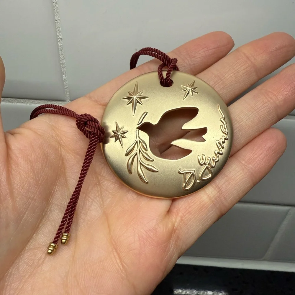 New David Yurman 2023‎ Dove Ornament 1.75”